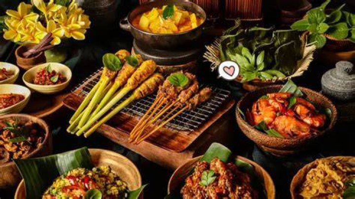 10 Kuliner Indonesia Favorit Mark Wiens, Travel Food Vlogger Internasional