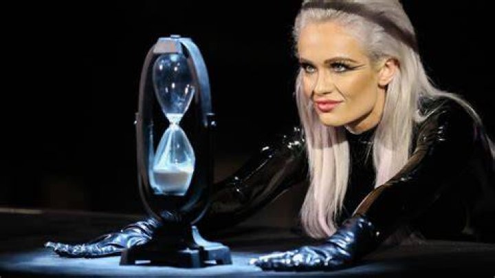 10 Things WWE Fans Should Know About Scarlett