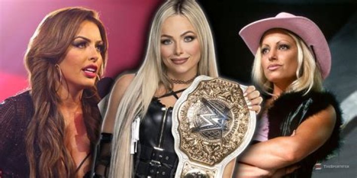 10 WWE Women That Disappeared Into Oblivion (wrestlers, interviewers, managers, valets)-1