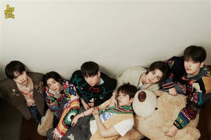 『HunkiePop』The Boy Next Door... YouTube
