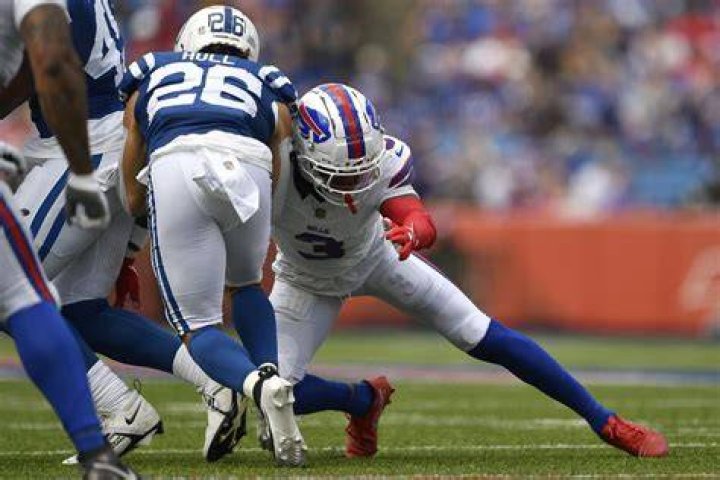 3X Former MLB All-Star Continues NFL Tirade by Questioning Deafening Silence
Around Damar Hamlin
