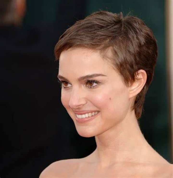 45 Hottest Female Celebrities With Short Hairstyles (2024 Trends)