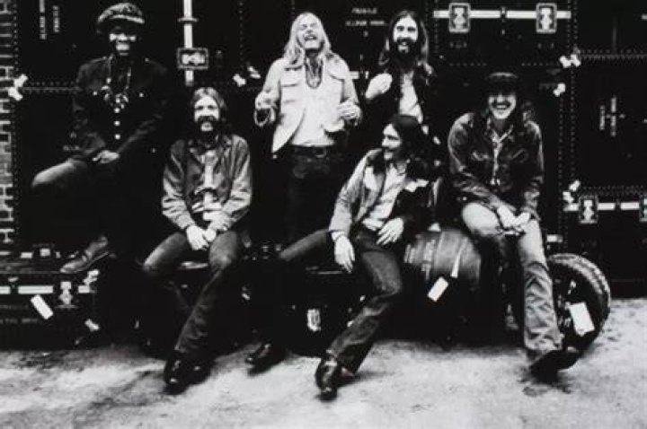 45 Years Ago The Allman Brothers Band Make History With Iconic Live