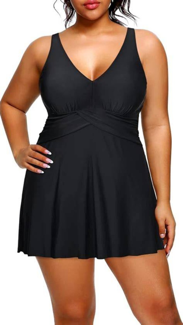 71+ Swimsuits For Curvy Women That'll Make You Feel Confident AF