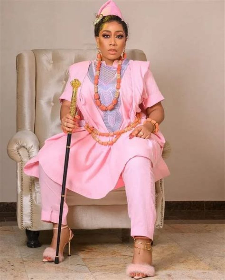 80 Current Agbada Styles For Gentlemen And LadiesColor Combinations