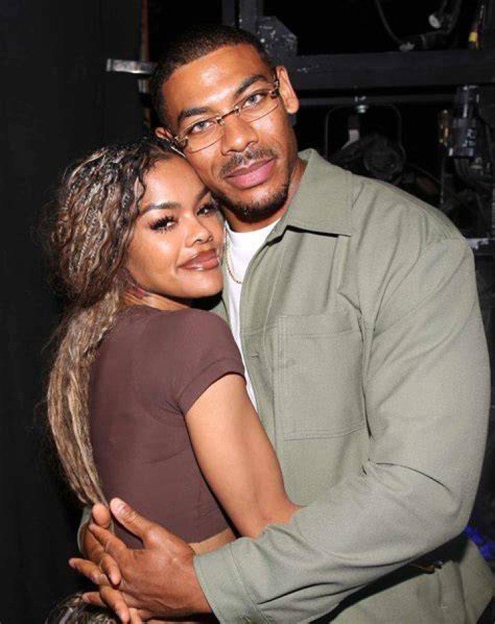 Aaron Pierre Girlfriend 2023: Who Is He Dating?