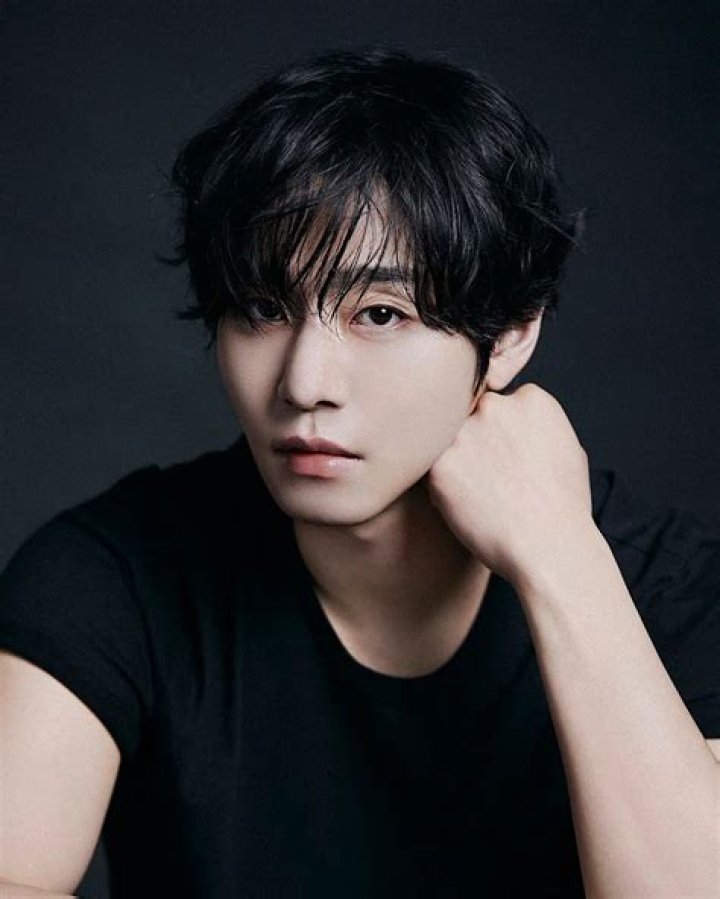 Ahn Hyo-seop as Baji in Tokyo revengers live action