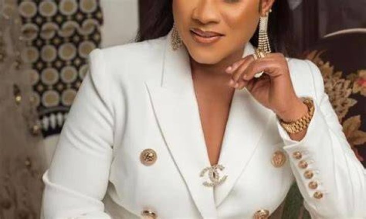 Aisha Achimugu storms Grenada for 50th birthday, continues