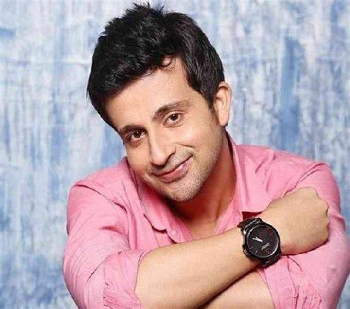 Akhlaque Khan Affairs, Age, Net Worth, Height, Bio and More