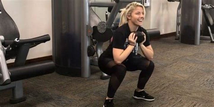 Alexa Bliss training Cropped