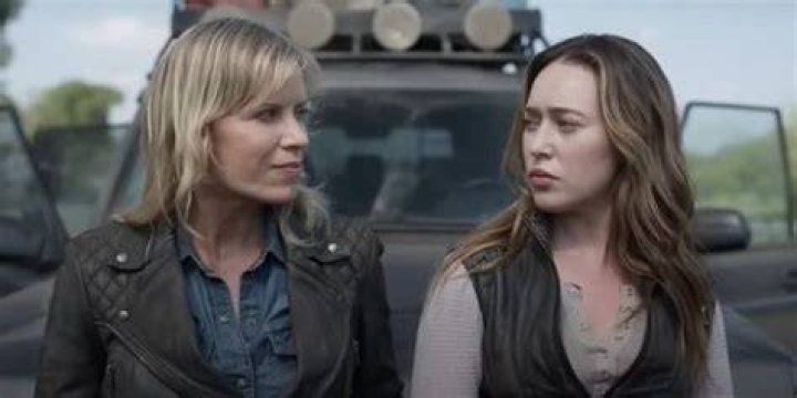 Alycia Debnam Carey as Alicia in Fear The Walking Dead