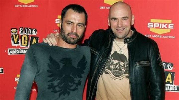“And Then He Died….”: Joe Rogan Gets Emotional While Revealing the Real Reason
Why He Decided to Grow a Beard Back in Late 2000’s