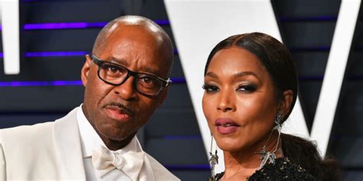 Angela Kinsey&rsquo;s divorce