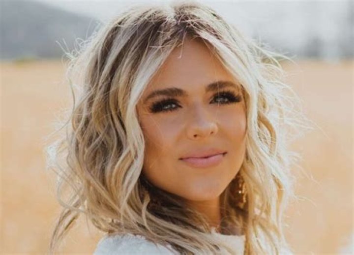 Anne Wilson announces HER HEADLINING MY JESUS TOUR Abundant TV