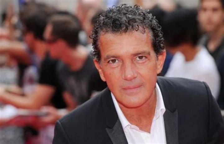 Antonio Banderas Net Worth, Age, Wiki, Photos, Awards & Controversy