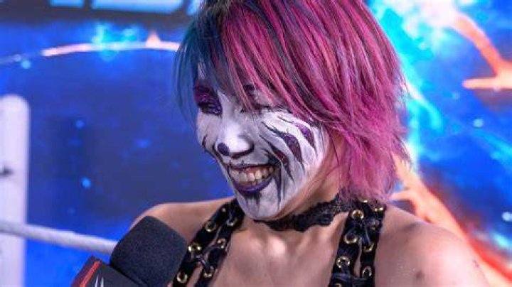Asuka with the WWE Women's Championship.