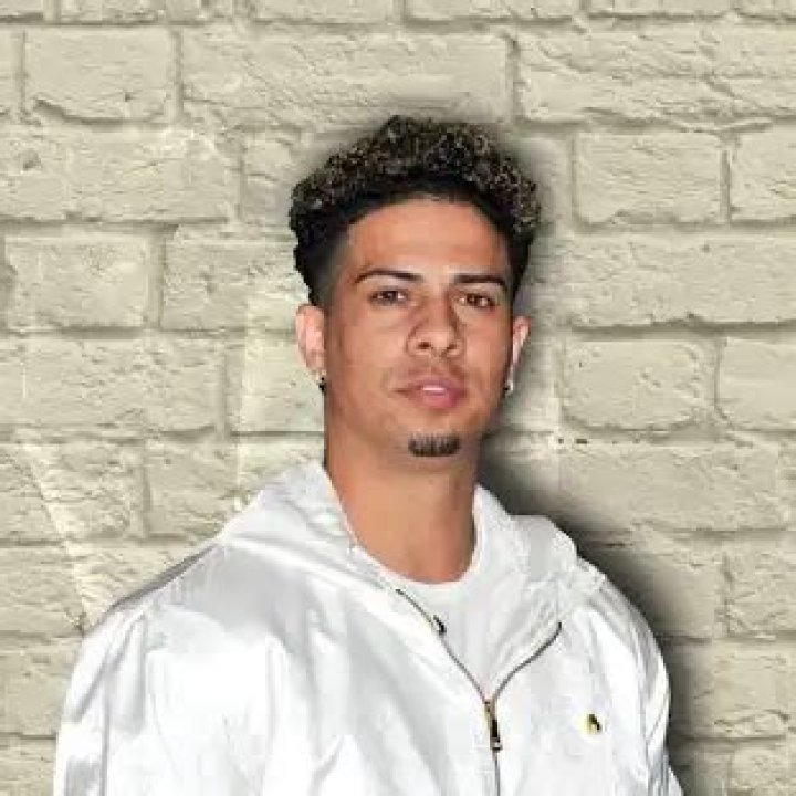Austin McBroom Bio, Net Worth, ACE Family, NBA, Birthday, Married