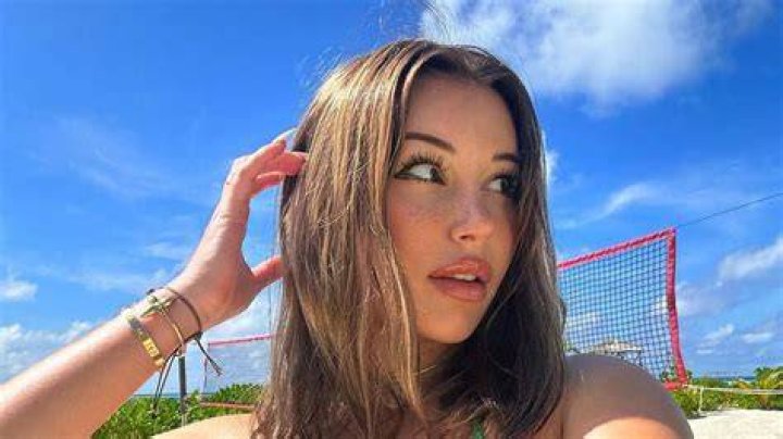 Australian OnlyFans model alleges she was detained, denied entry to US