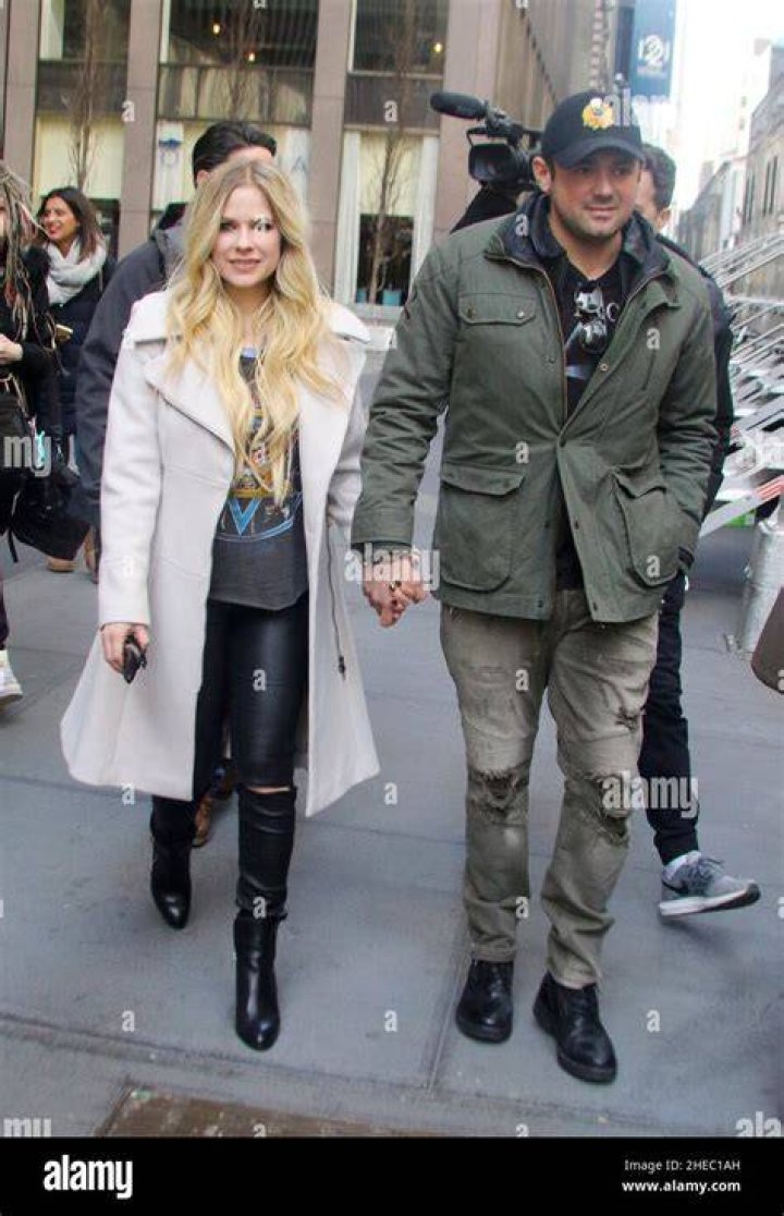 Avril Lavigne and Phillip Sarofim Shopping at Couture Kids in West