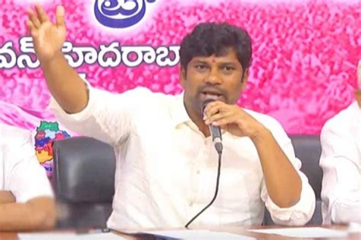 Balka Suman Images