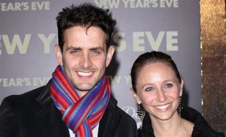Barrett Williams Facts about Joey McIntyre Wife.