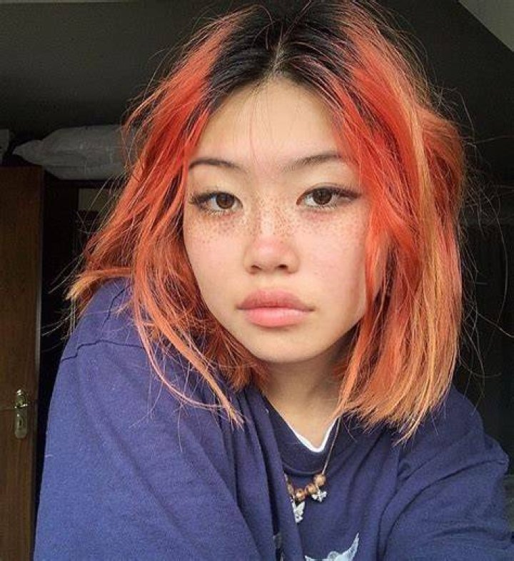 Beabadoobee Height, Weight, Net Worth, Age, Boyfriend, Bea Kristi, Bio, Bra