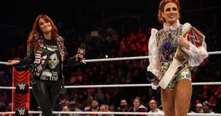 Becky Lynch vs Lita 