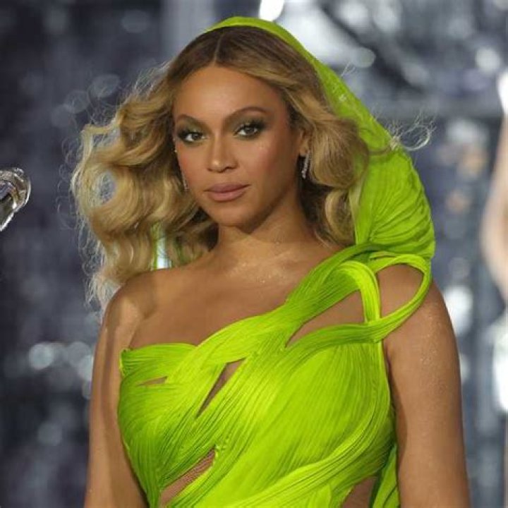 Beyonce Latest News, Hit Songs and Looks on Briefly.Co.Za — page 2