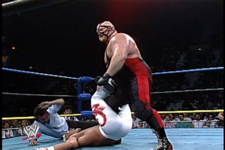Big Van Vader vs. Sting in a Strap Match at WCW SuperBrawl 3 in 1993