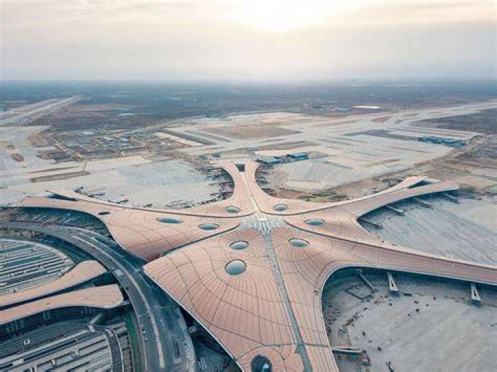 biggest airports in the world