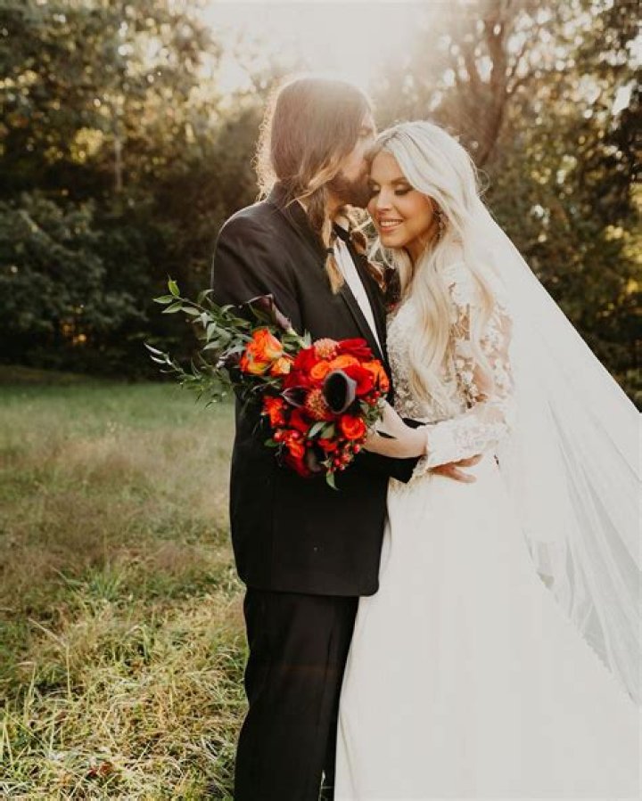 Billy Ray Cyrus marries Firerose a year after getting engaged