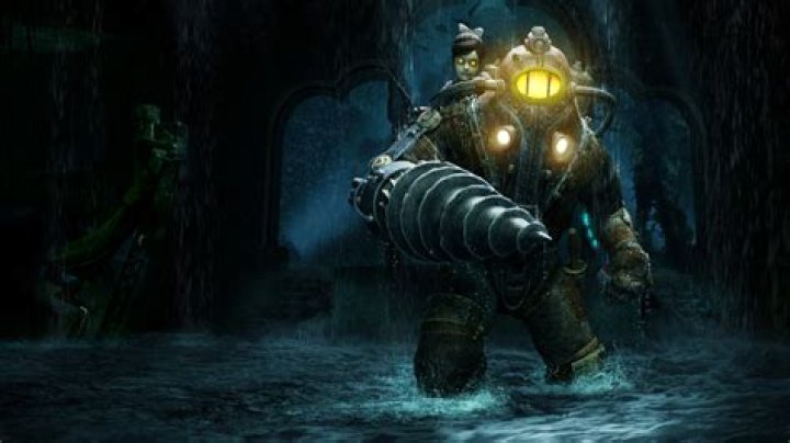 BioShock - Big Daddy punching through glass