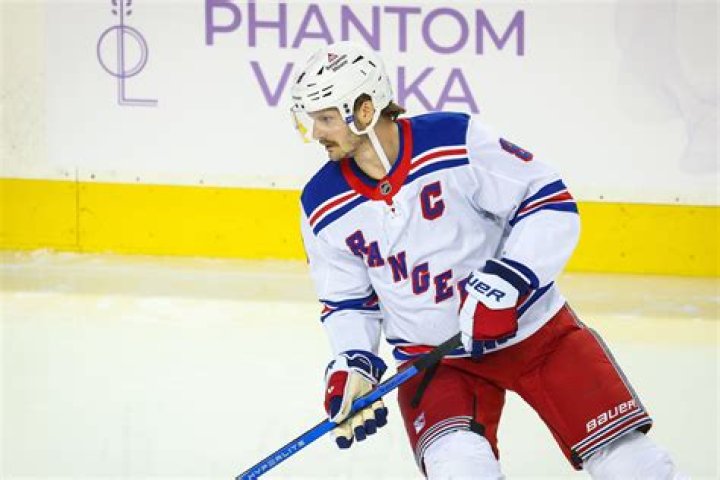 Braden Schneider age, family, team, stats, salary, worth