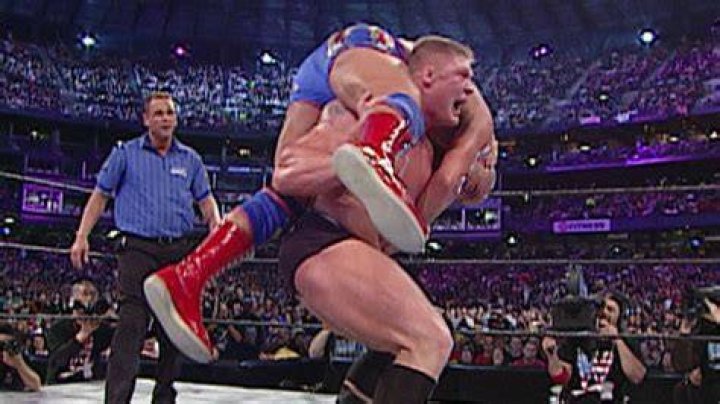 Brock Lesnar v Kurt Angle WrestleMania 19 Cropped