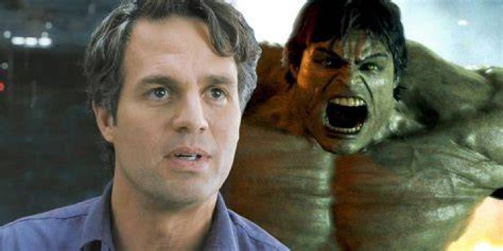Bruce Banner Hulk next to Hulkbuster Gauntlet in Avengers Infinity War