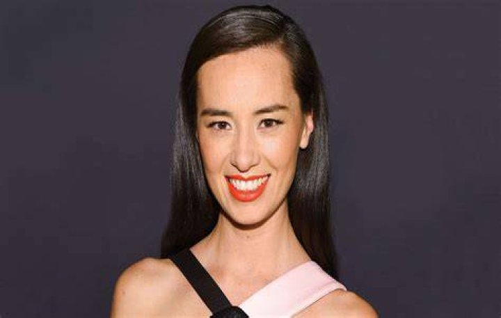 Cara Gee height