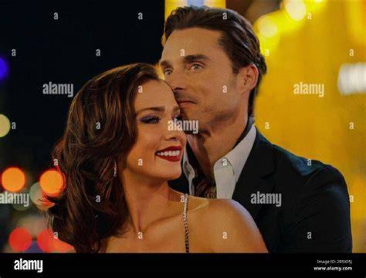 Carolina Miranda and Rodolfo Salas in Fake Profile