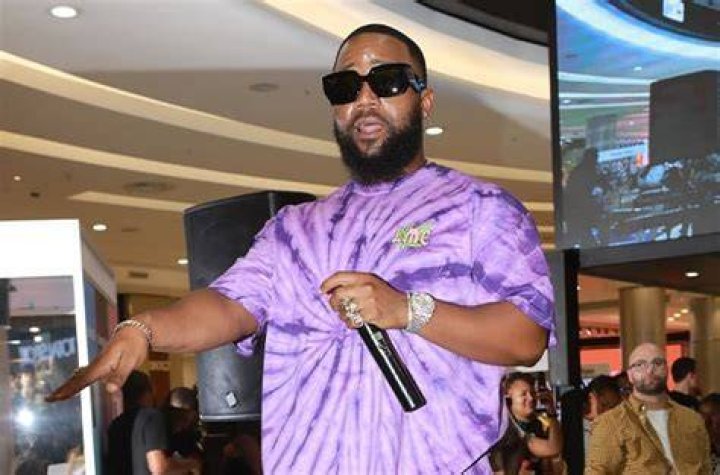 Cassper Nyovest Unveils Huge Back Tattoo Ahead of #FillUpMmabthoStadium Concert