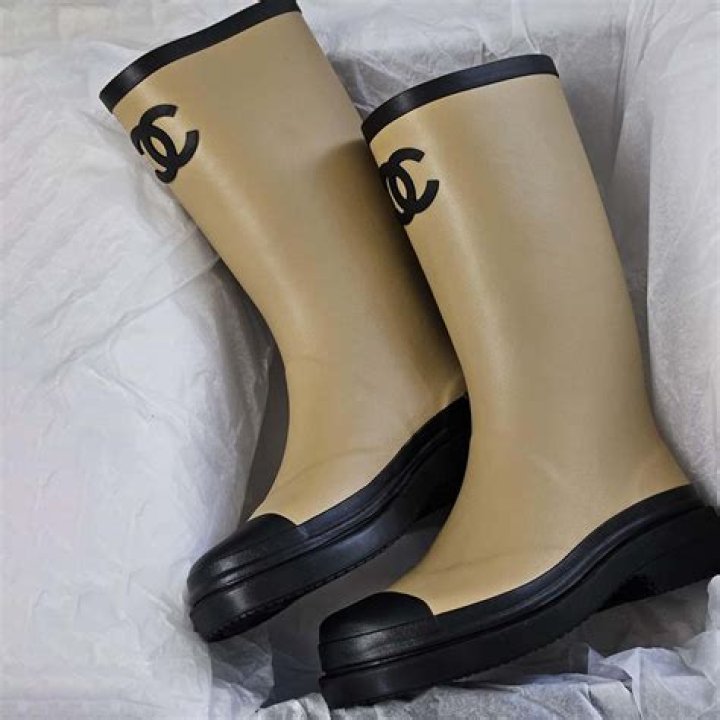 Chanel Rubber Boots Black ref.591146 Joli Closet
