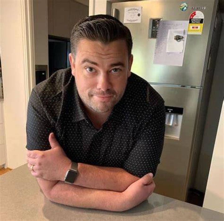 Chef Rob Nixon creates homemade versions of takeaway food on his cooking channel. Photo / Instagram