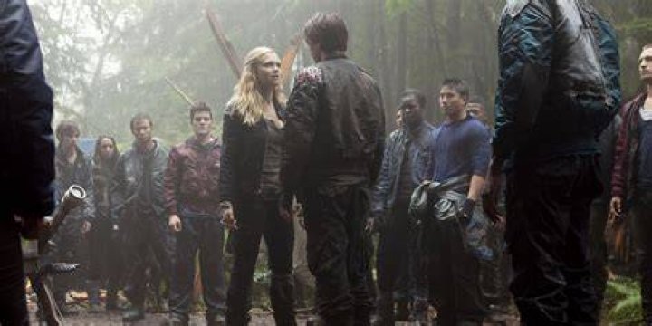 Clarke Accuses Murphy Of Killing Wells In The 100 S1E04