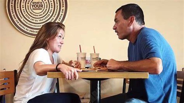 Clues Reveal Shawn & Sara Possibly Married & Expecting Child