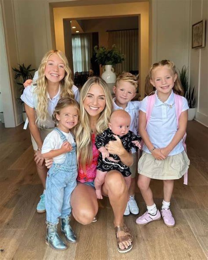 Cole LaBrant (Youtuber) Wiki, Bio, Age, Height, Weight, Wife, Married