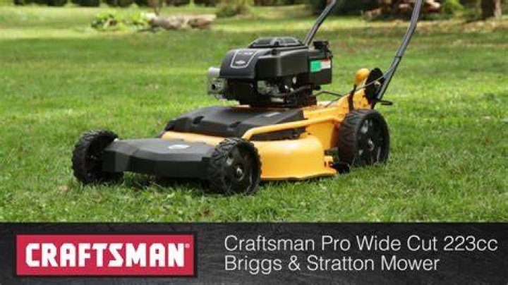 Craftsman 39790 223cc 28" Wide Cut Rear Wheel Drive Lawn Mower w