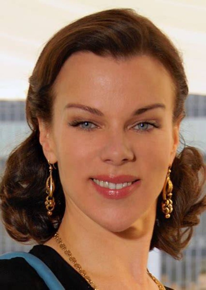 Debi Mazar Fan Casting