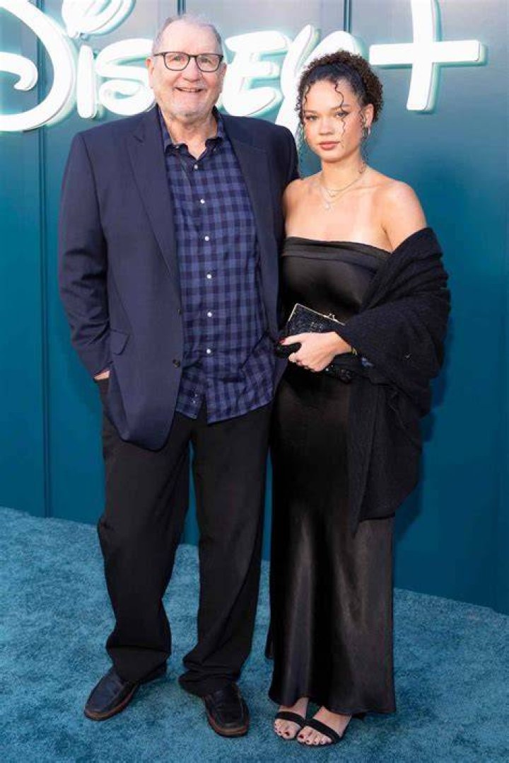 Does Ed O'Neill Have A Wife? Uncover The Truth
