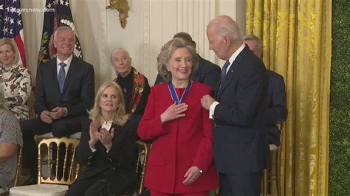 Dolly Parton Explains Why She Couldn't Accept Medal of Freedom from Trump