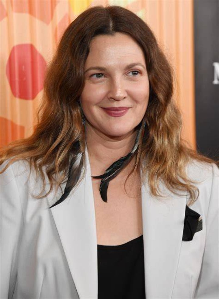 Drew Barrymore’s Measurements: A Glimpse Into Her Iconic Figure