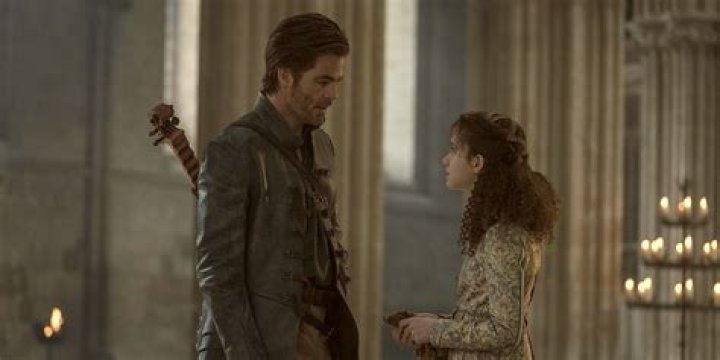 Edgin talks to Kira in Dungeons & Dragons: Honor Among Thieves
