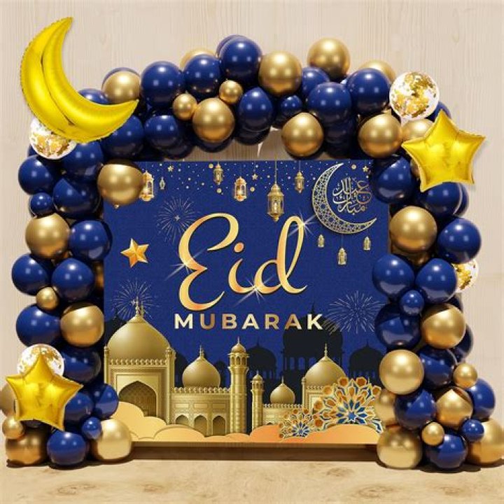 Eid Crescent & Star Garland Martha Stewart